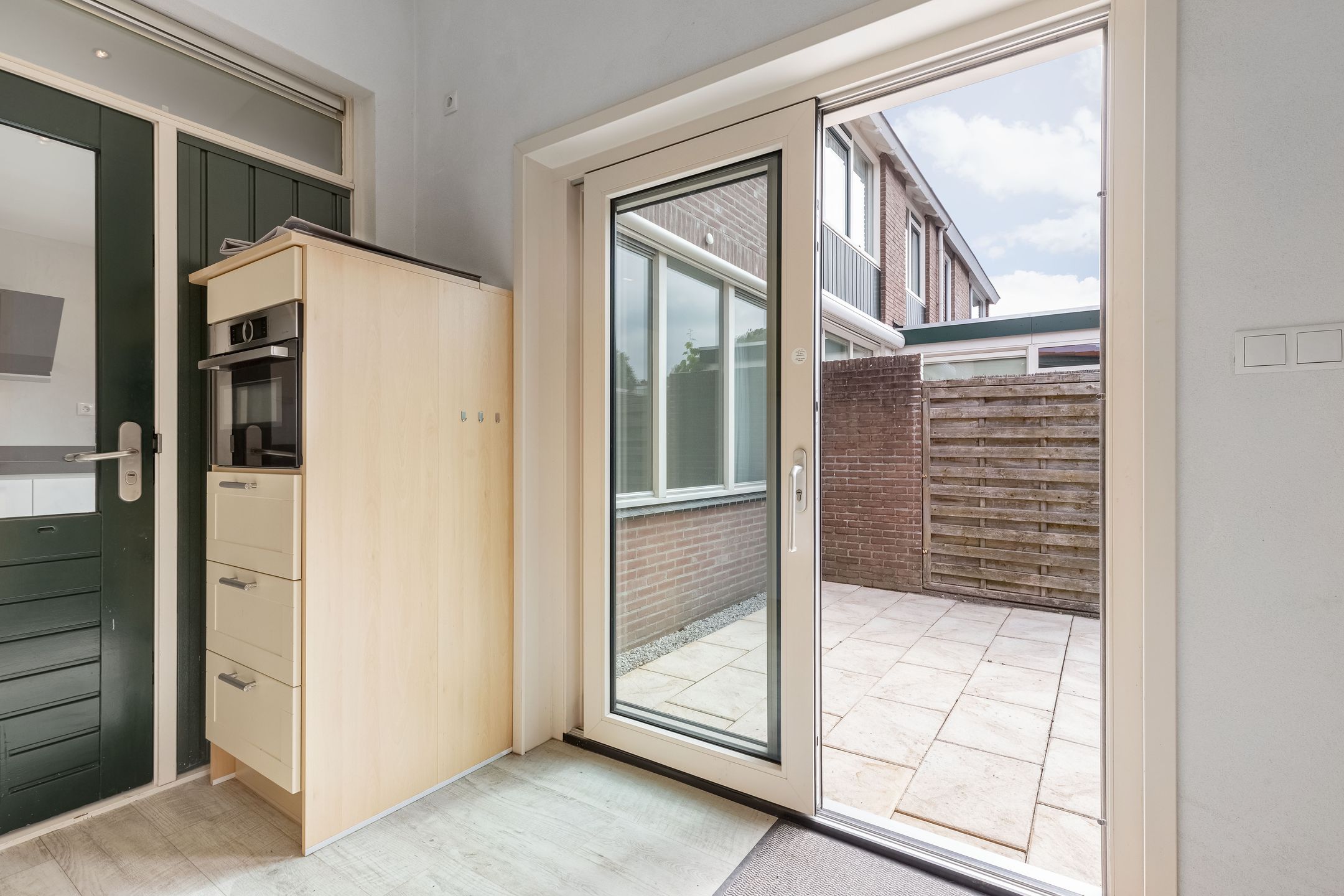 Photo 12 of Deltastraat 68