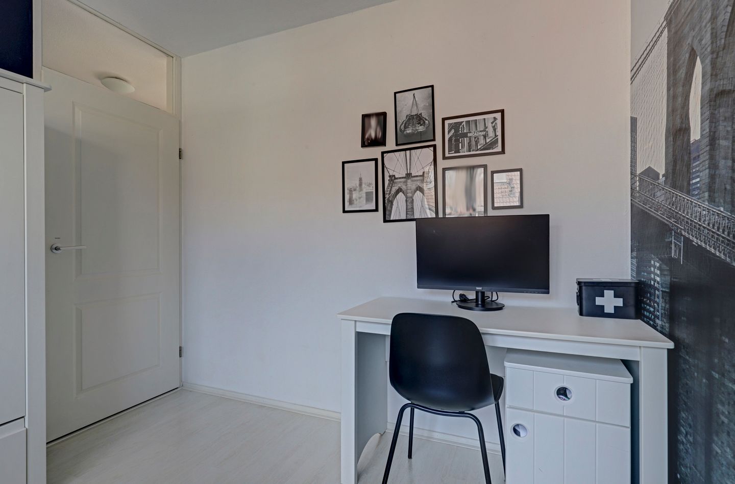 Photo 25 of Bremstraat 4