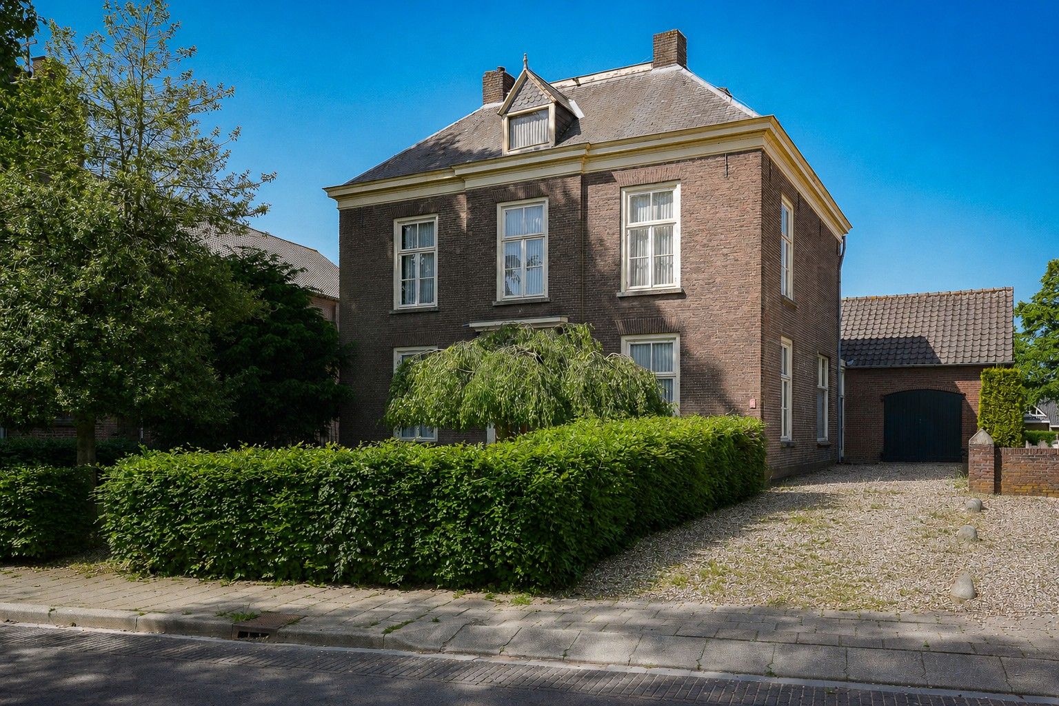 Photo 6 of Grotestraat 13