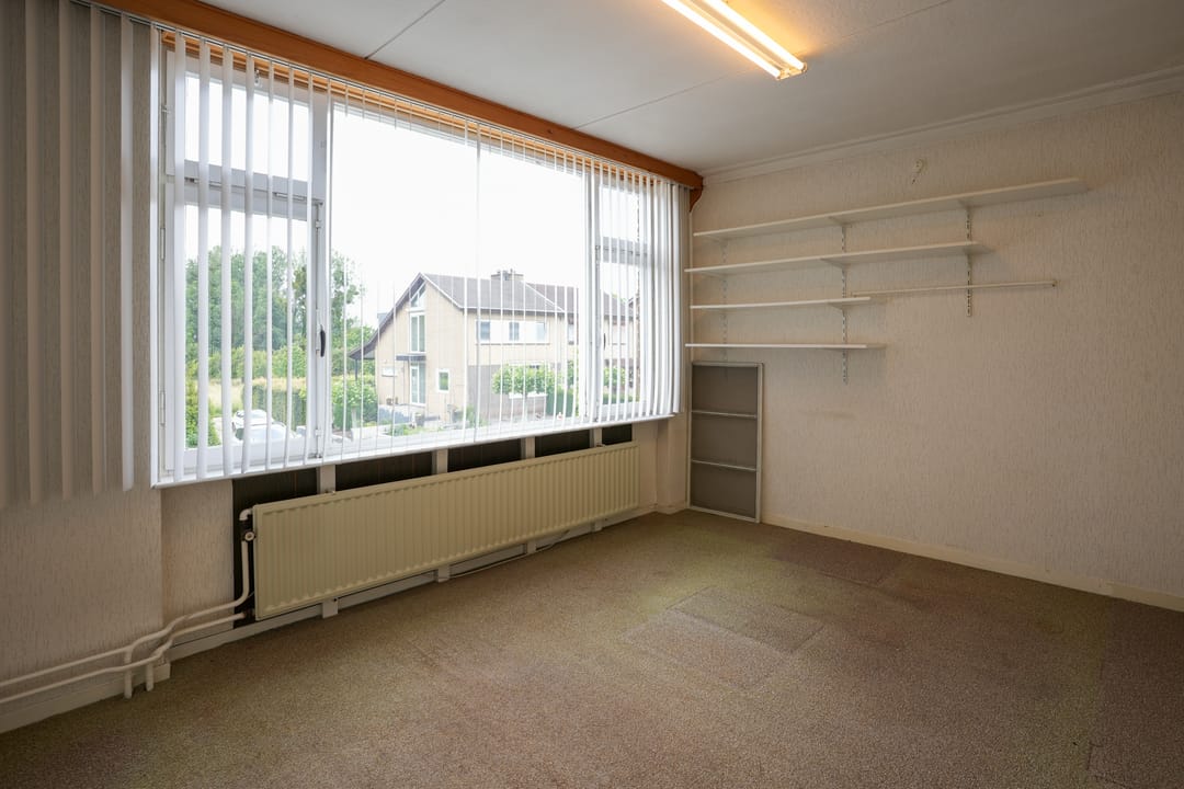 Photo 11 of Graaf Wolter Hoenstraat 25