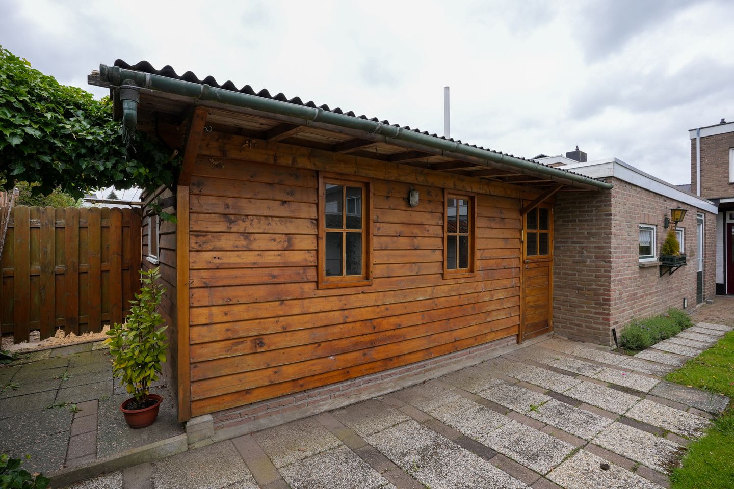 Photo 19 of Graaf Wolter Hoenstraat 25