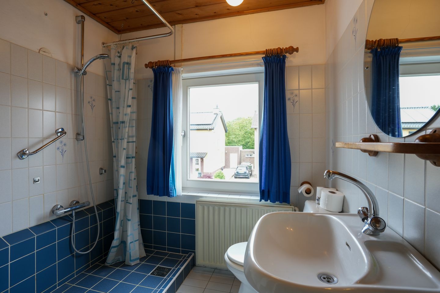 Photo 14 of Graaf Wolter Hoenstraat 25