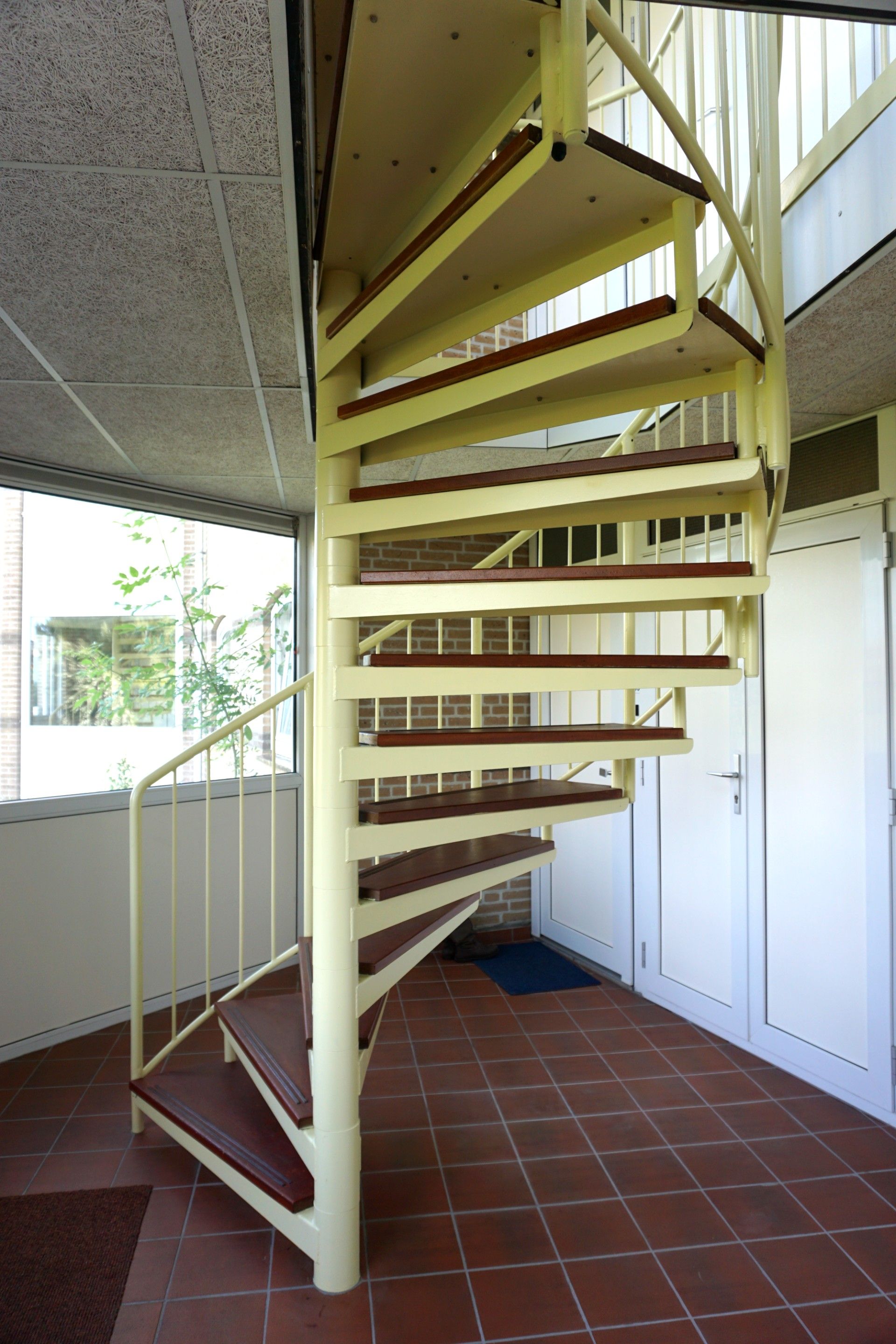 2-bedroom freehold villa in Julianadorp — photo 3 of 5
