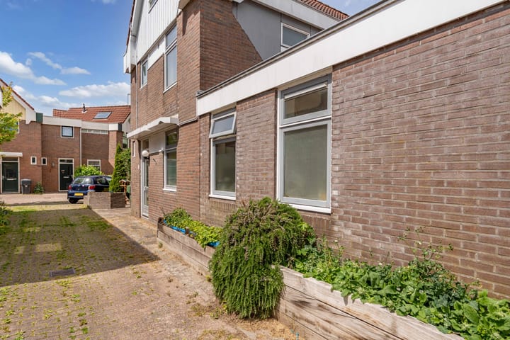 Hoekwoning te koop: Tjerk Hiddes de Vriesstraat 25, Harlingen