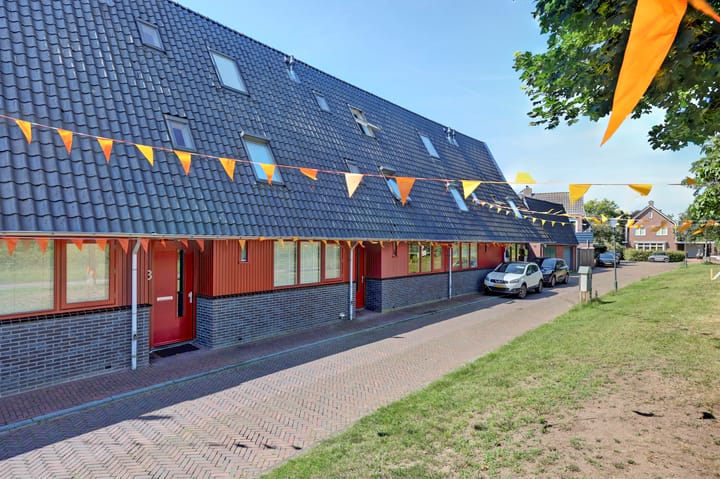 Photo 4 of Voermanstraat 25