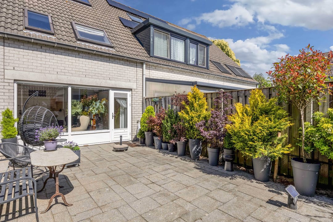 Photo 37 of Waterleliestraat 22