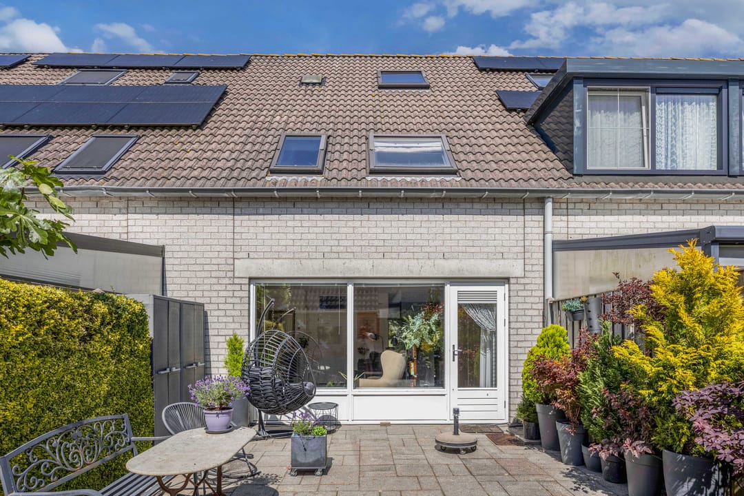 Photo 38 of Waterleliestraat 22