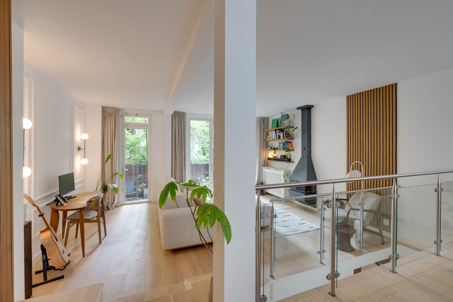 Photo 10 of Cornelis Anthoniszstraat 8-H
