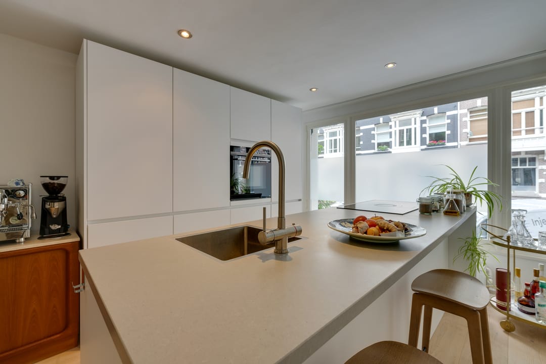 Photo 26 of Cornelis Anthoniszstraat 8-H