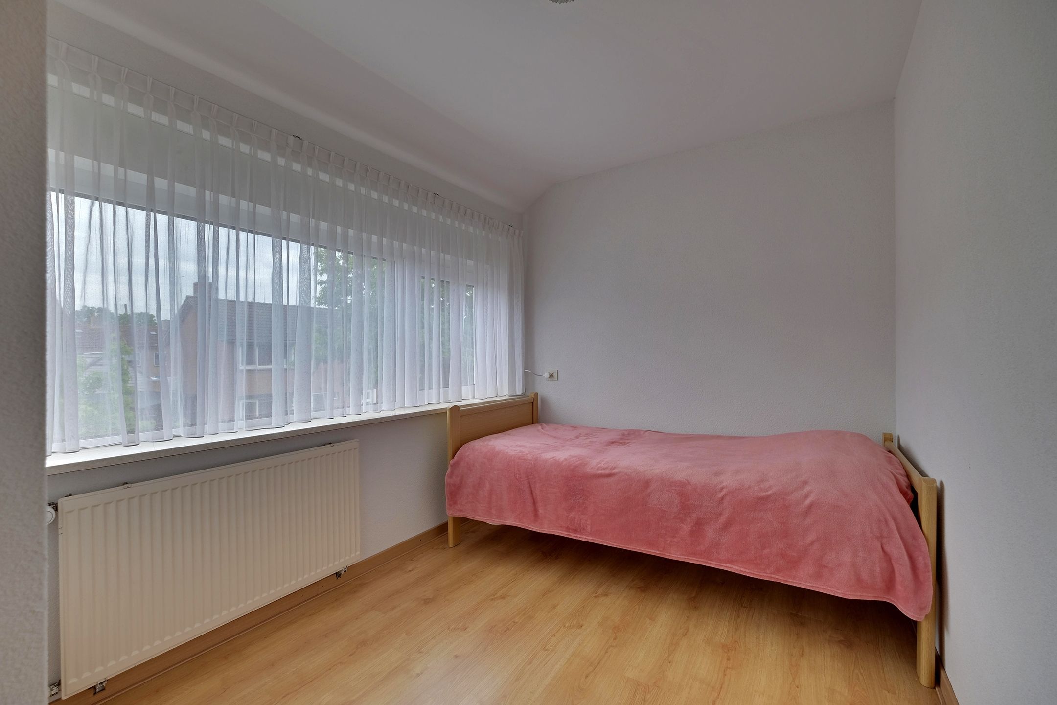 Photo 18 of Karel van Gelrestraat 12