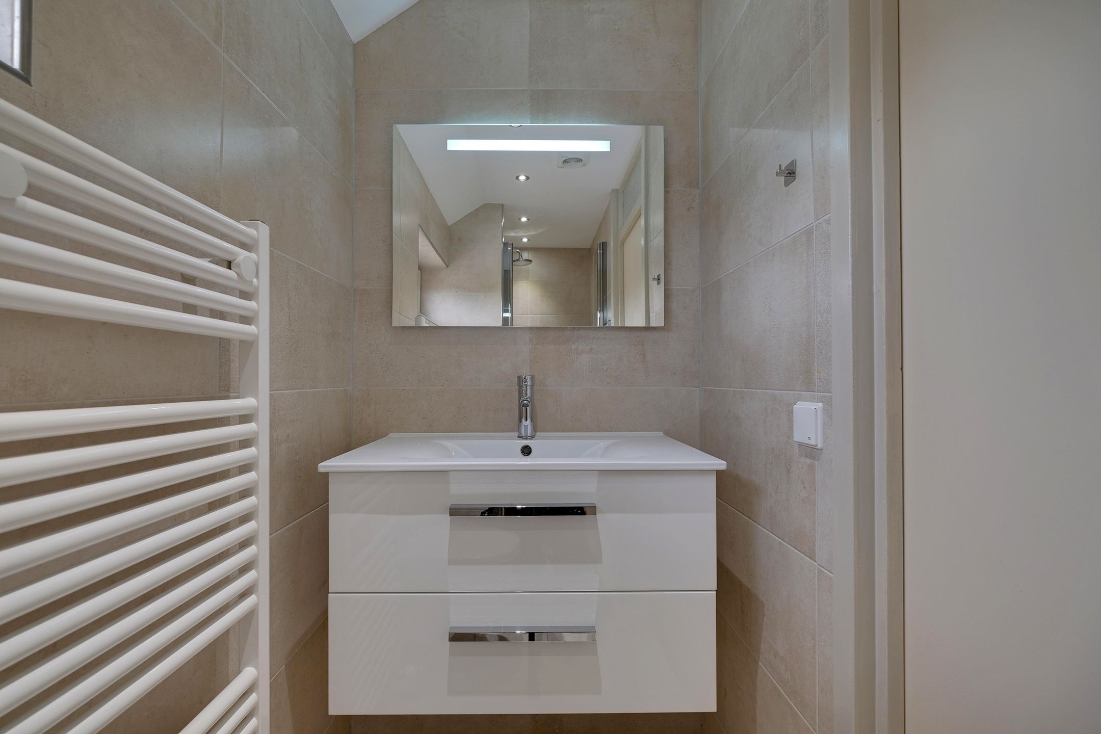 Photo 24 of Karel van Gelrestraat 12