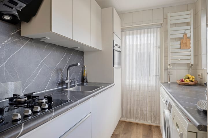 Tussenwoning te koop: Cartesiusstraat 43, Deventer