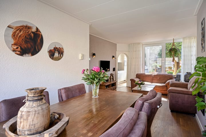 Tussenwoning te koop: Cartesiusstraat 43, Deventer