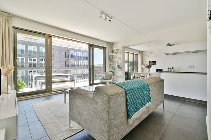 Photo 2 of Amstelvlietstraat 243