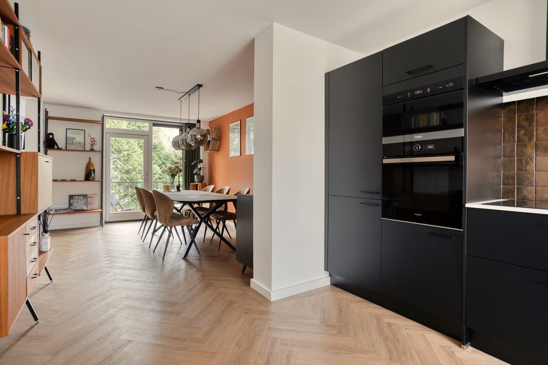 Photo 8 of Pater van den Elsenstraat 6