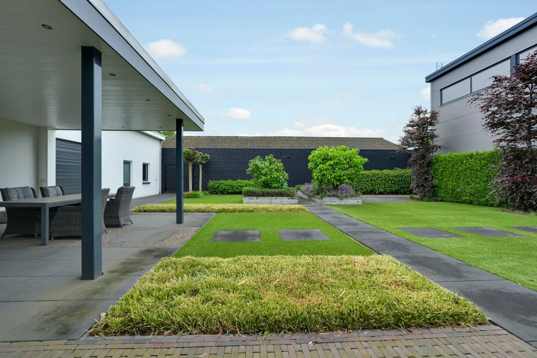 Photo 46 of Voederheil 10