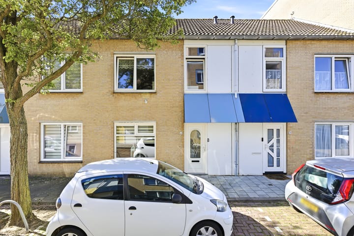 Tussenwoning te koop: Gerrit Rietveldstraat 40, Vlissingen