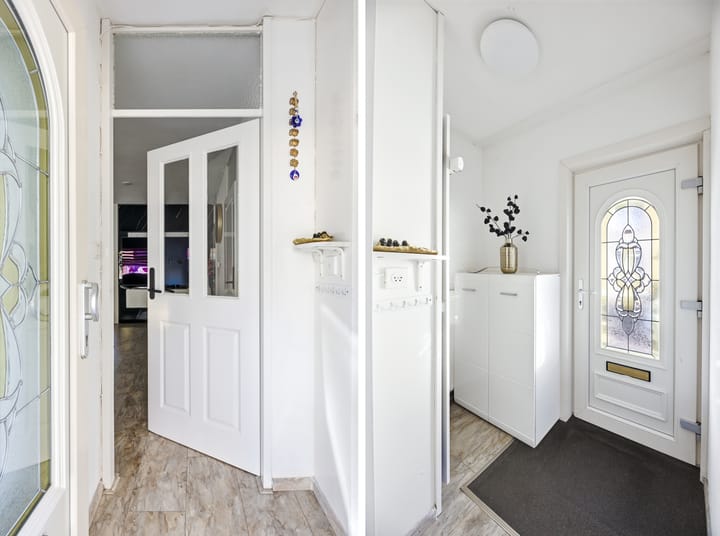 Tussenwoning te koop: Gerrit Rietveldstraat 40, Vlissingen