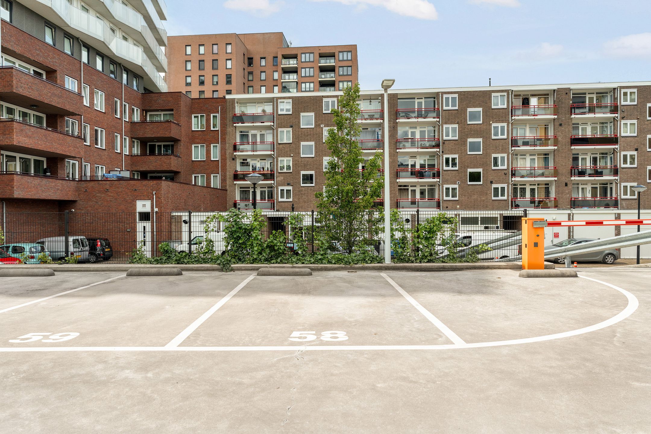 Foto 42 van P.C. Boutenslaan 77
