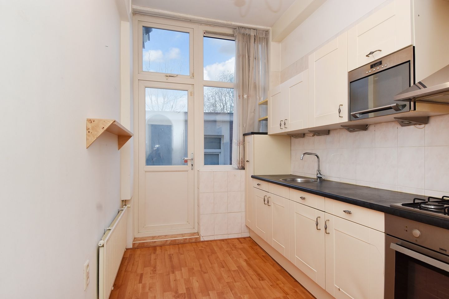 Photo 5 of Weimarstraat 143