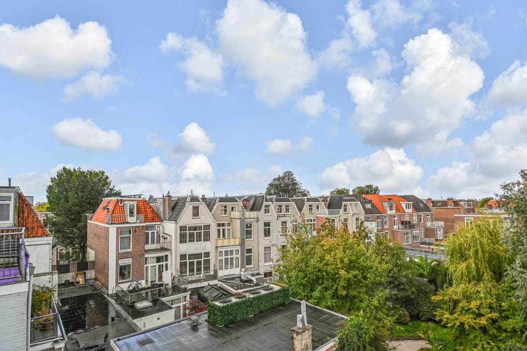 Photo 17 of Weimarstraat 143