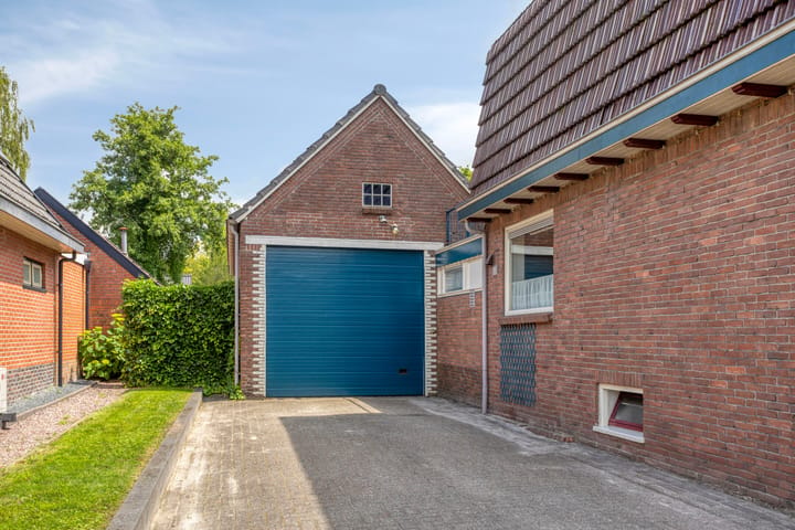 Vrijstaande woning te koop: Leeksterweg 18, Haulerwijk