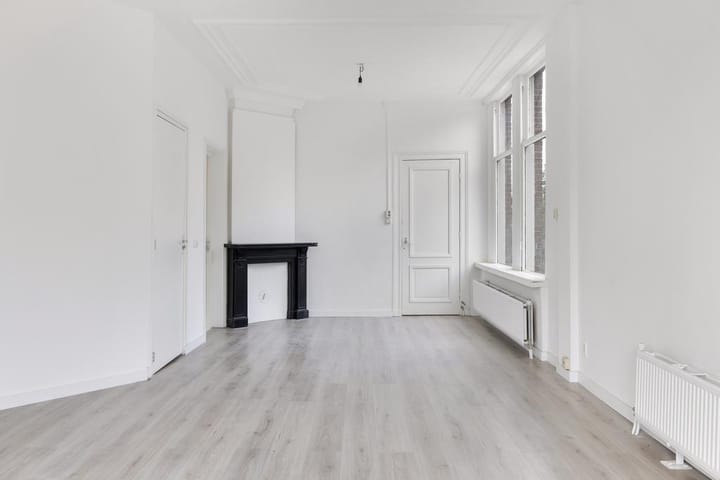 Photo 3 of Koninginnestraat 81
