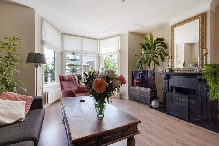 Appartement te koop: Spreeuwenlaan 14, 'S-Gravenhage