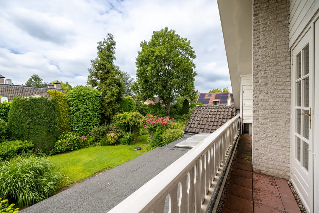 Photo 82 of Koninginnelaan 31