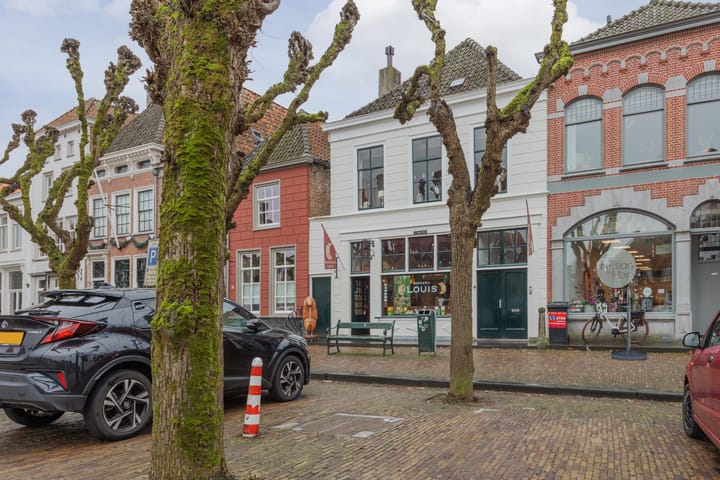 Appartement te koop: Markt 22A, Geertruidenberg