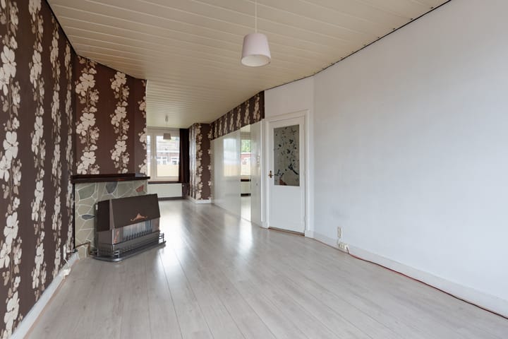 Photo 5 of Elise van Calcarstraat 72