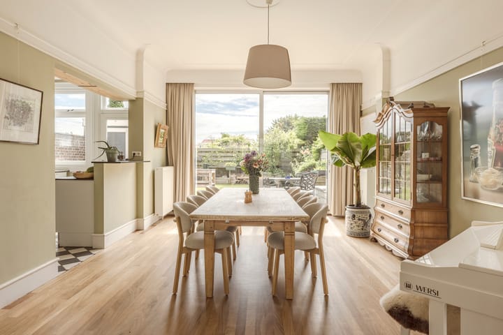 Tussenwoning te koop: Nieuwe Parklaan 118, 'S-Gravenhage