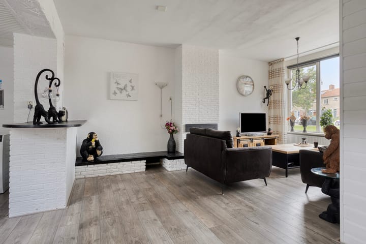 Tussenwoning te koop: Jacques Perkstraat 8, Winschoten