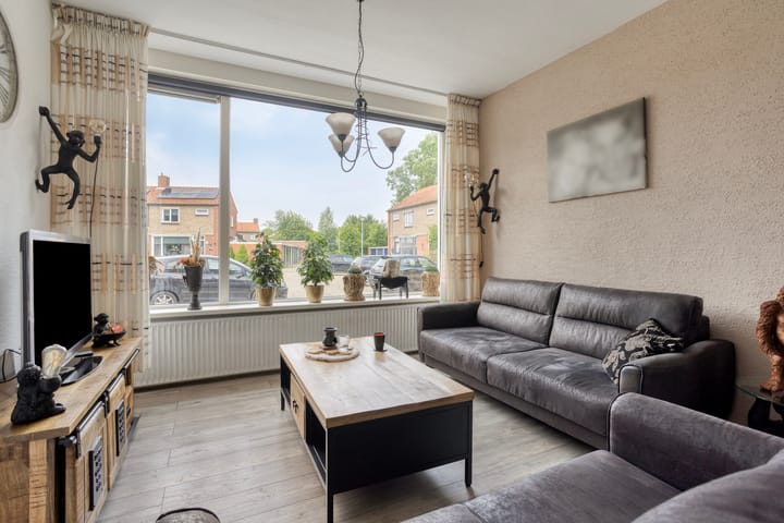 Tussenwoning te koop: Jacques Perkstraat 8, Winschoten