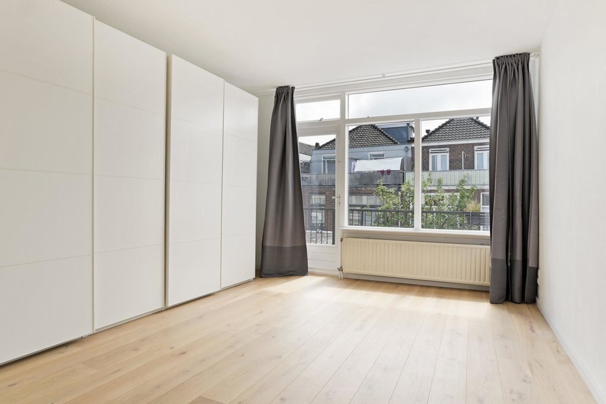 Photo 12 of Pansierstraat 46