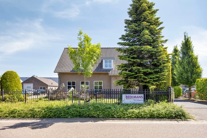 Everbest 56, Beek en Donk