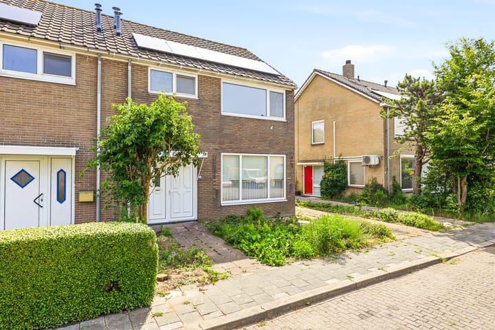 Twee-onder-één-kap te koop: Lisztlaan 3, Vlissingen