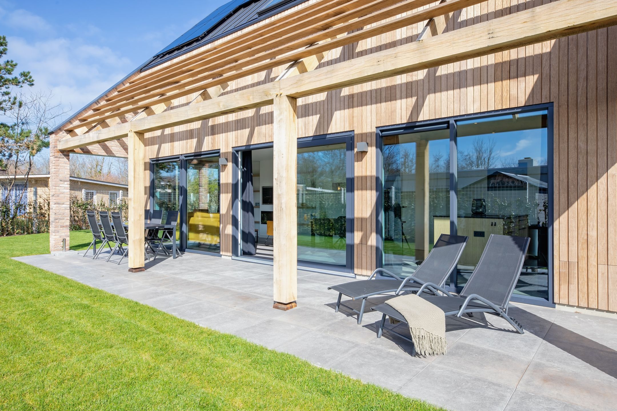 3-bedroom freehold villa in De Koog — photo 3 of 5