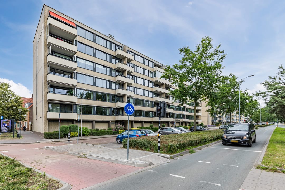 Photo 2 of Veldmaarschalk Montgomerylaan 357