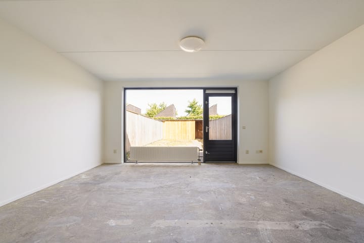 Tussenwoning te koop: Roodeschoolstraat 43, Tilburg