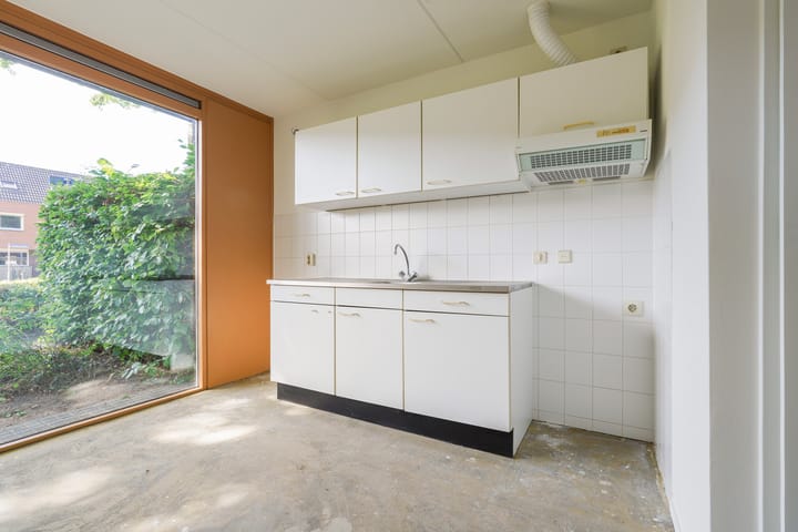Tussenwoning te koop: Roodeschoolstraat 43, Tilburg