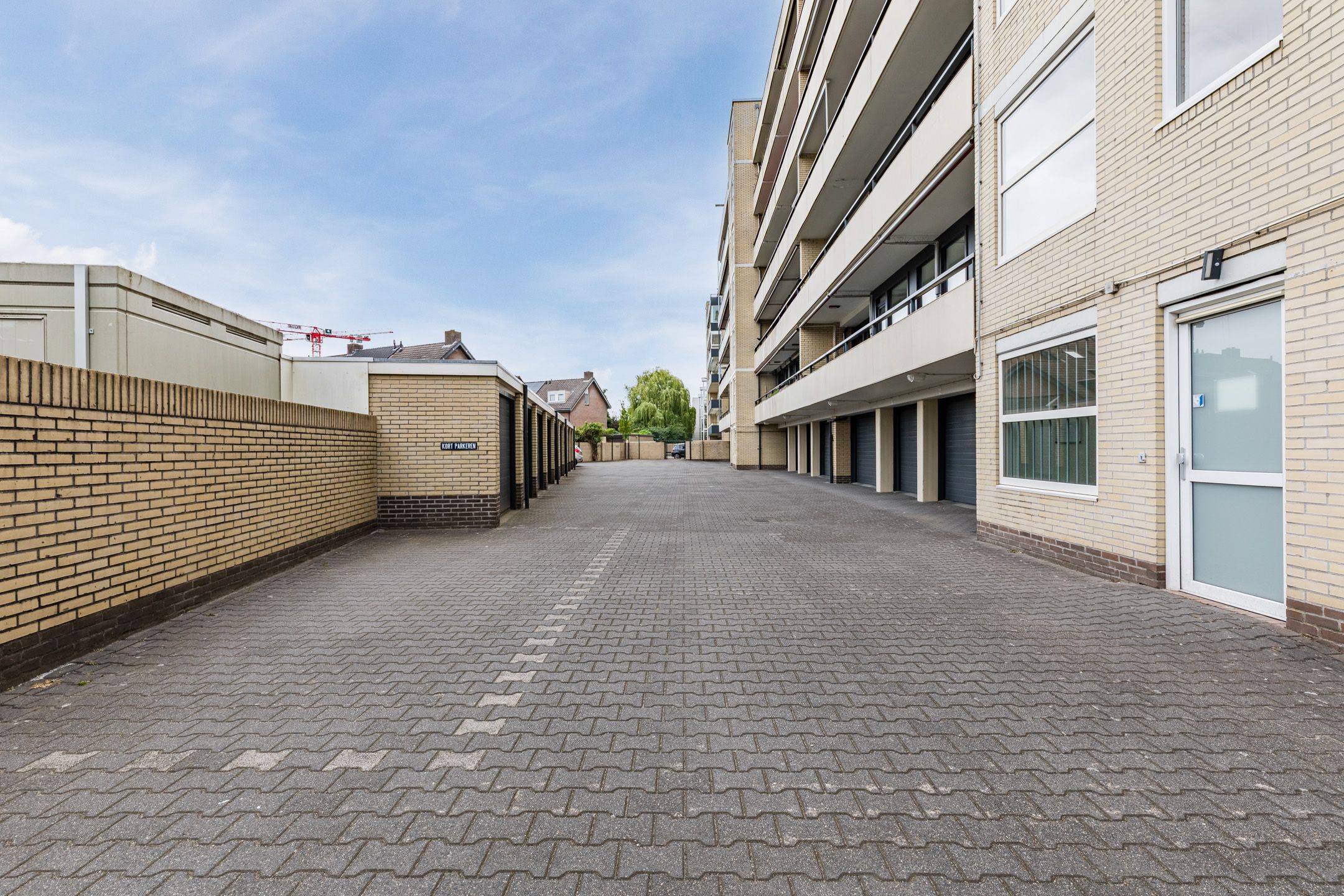 Photo 39 of Veldmaarschalk Montgomerylaan 357