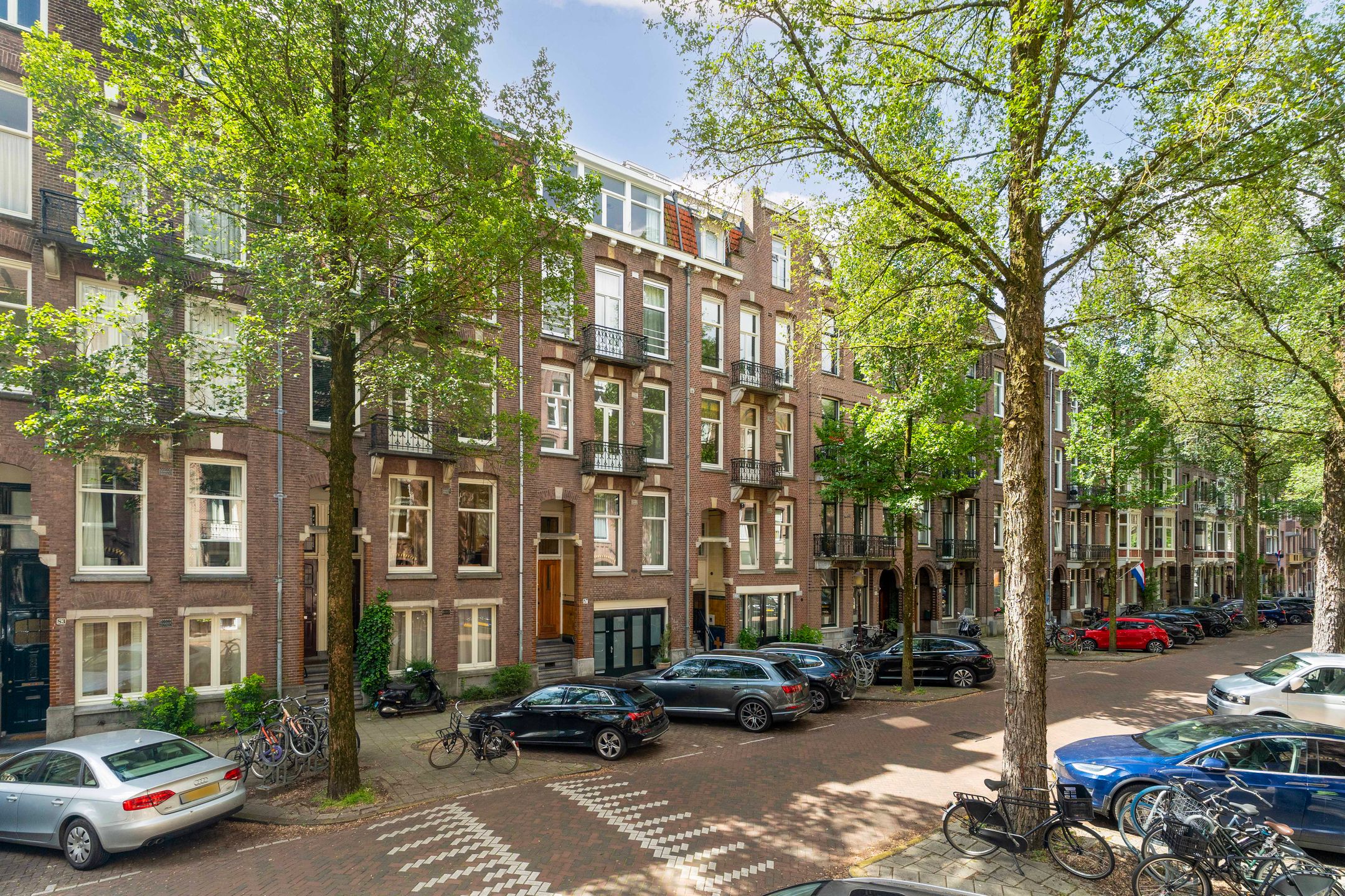 Photo 69 of Frans van Mierisstraat 87-1