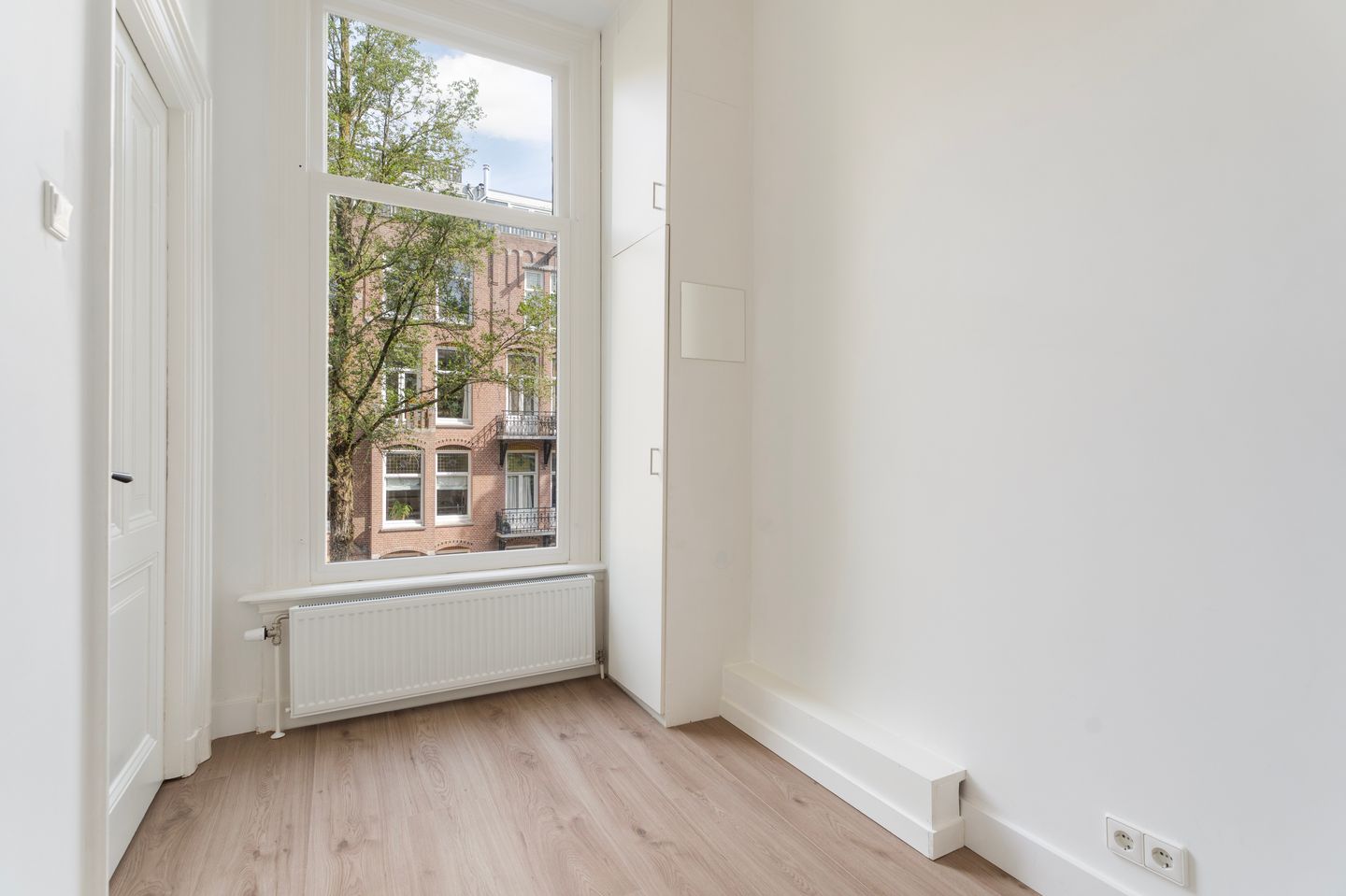 Photo 49 of Frans van Mierisstraat 87-1