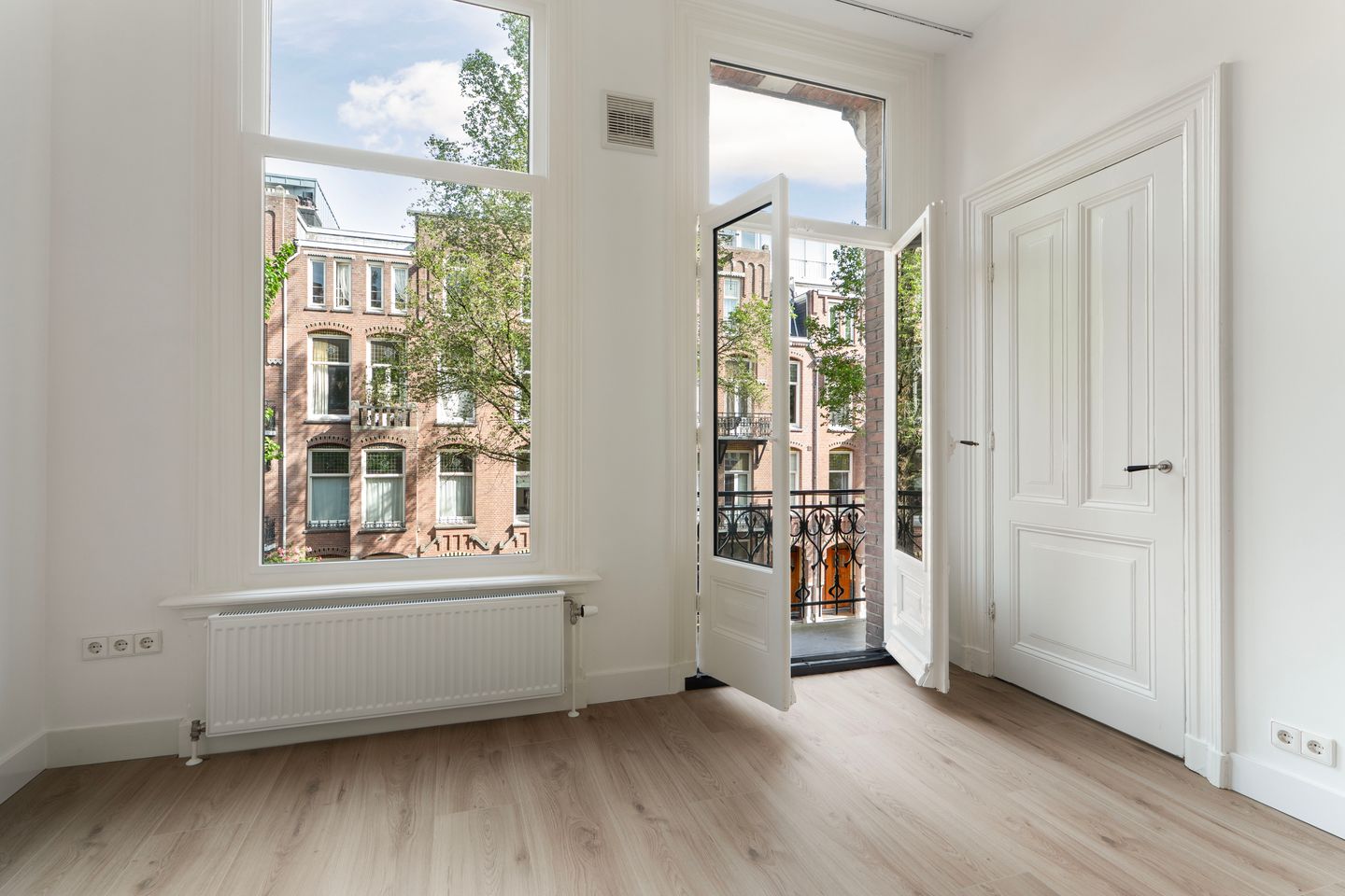 Photo 44 of Frans van Mierisstraat 87-1