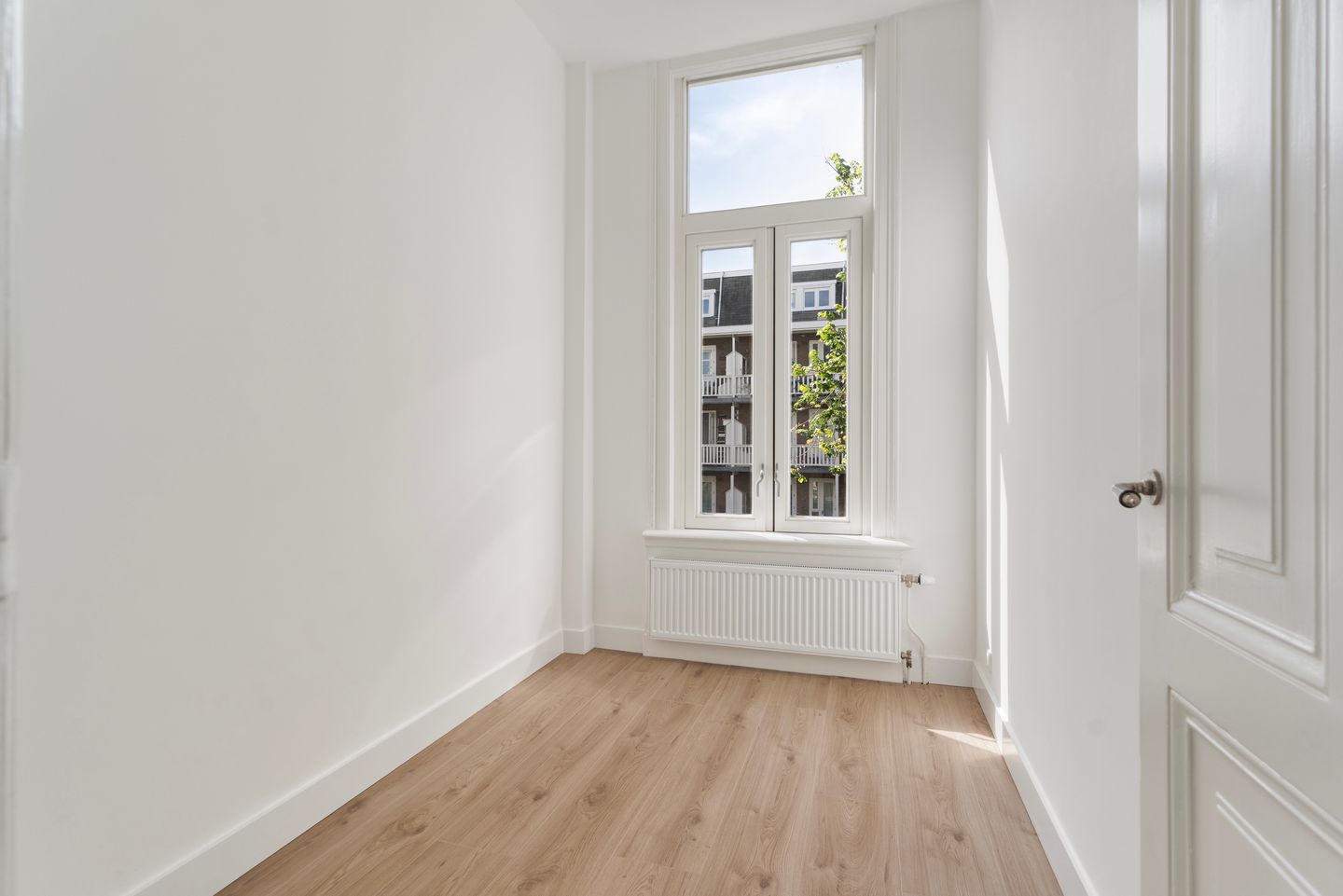 Photo 50 of Frans van Mierisstraat 87-1