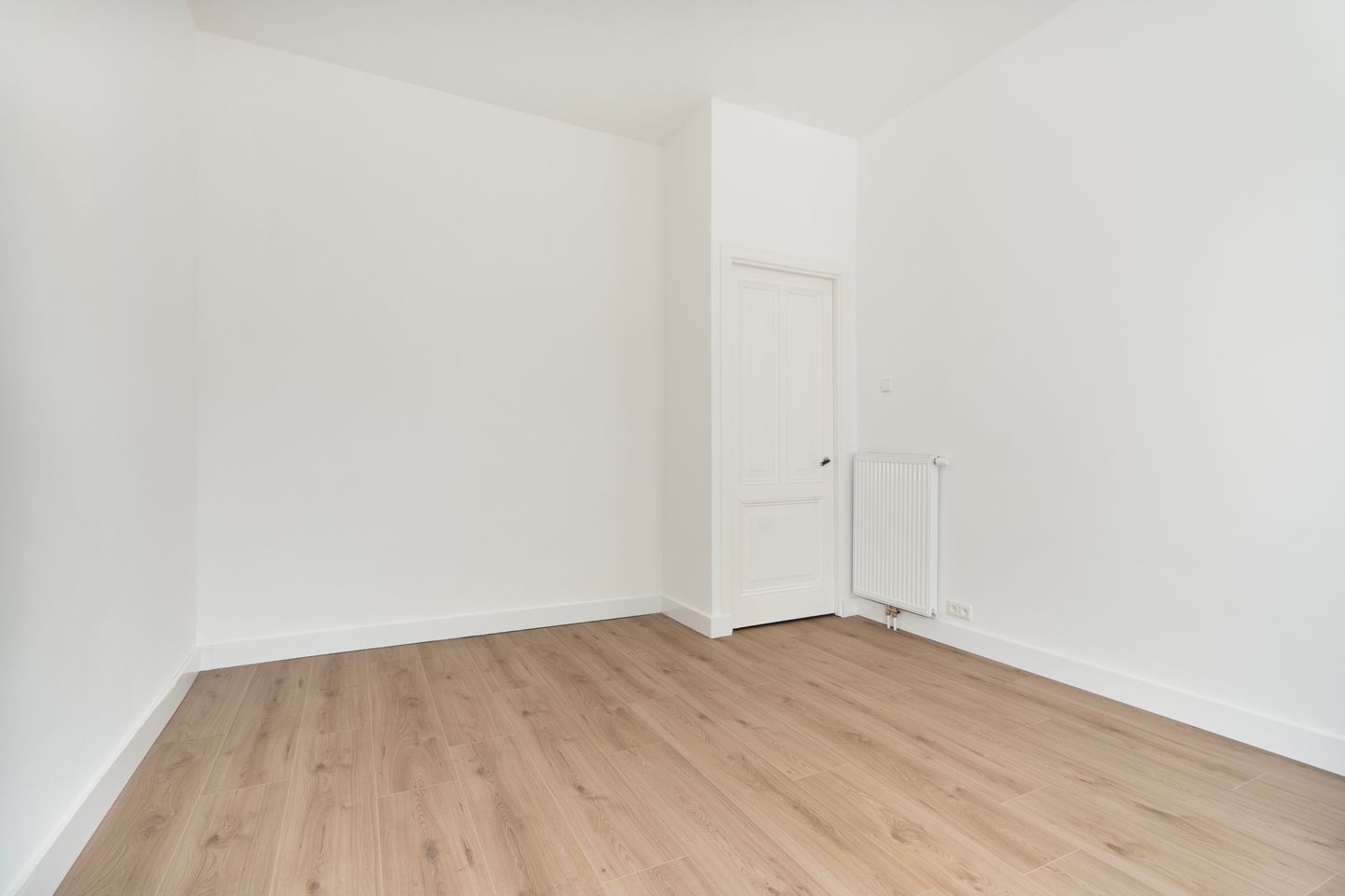 Photo 34 of Frans van Mierisstraat 87-1