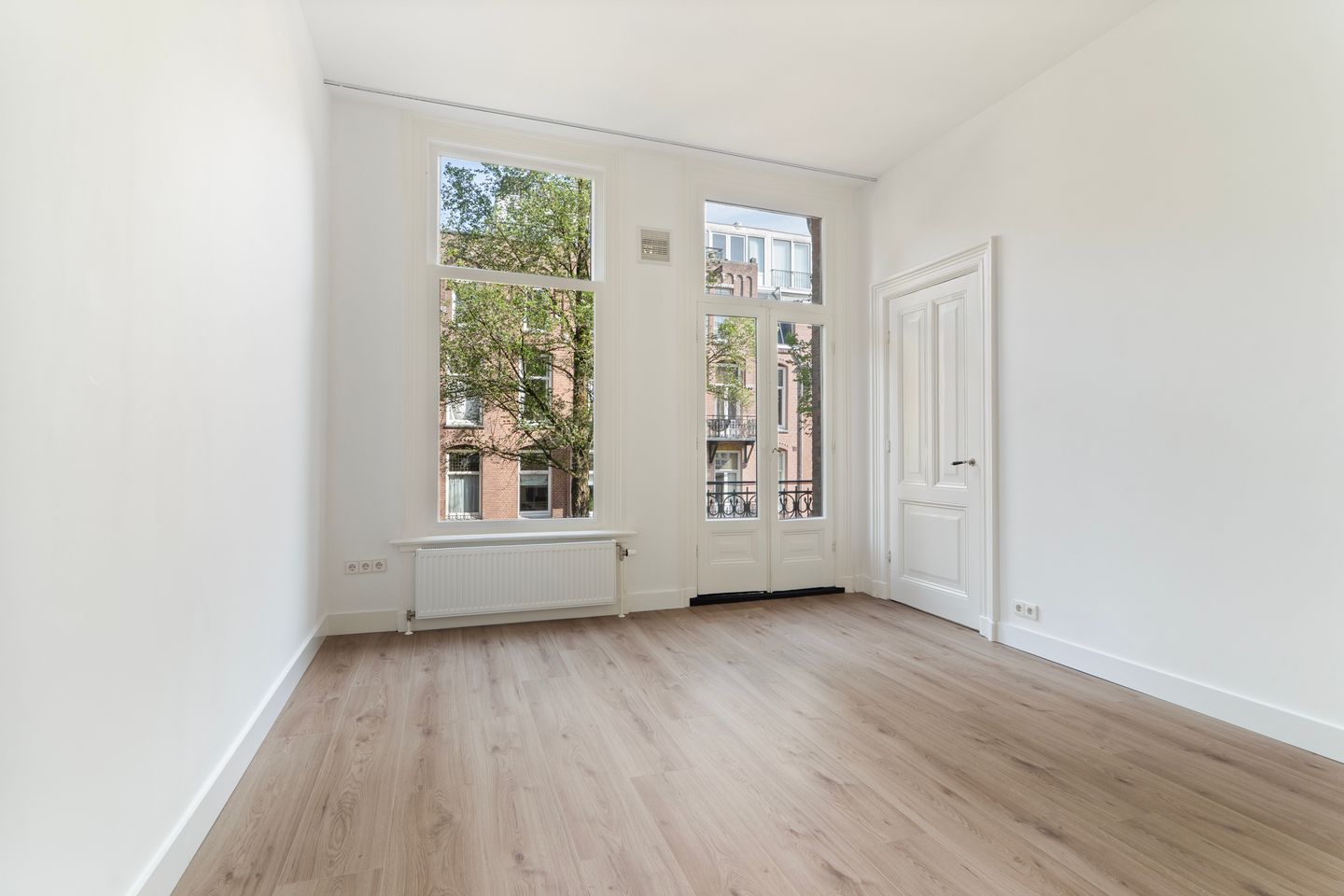 Photo 40 of Frans van Mierisstraat 87-1