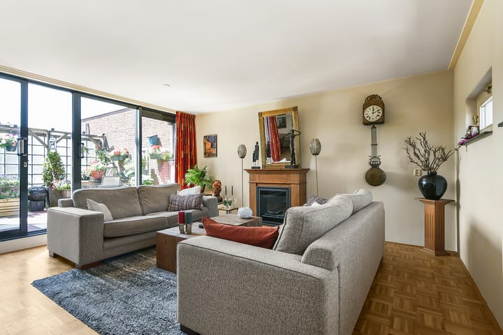 Appartement te koop: Singerstraat 12, Amsterdam
