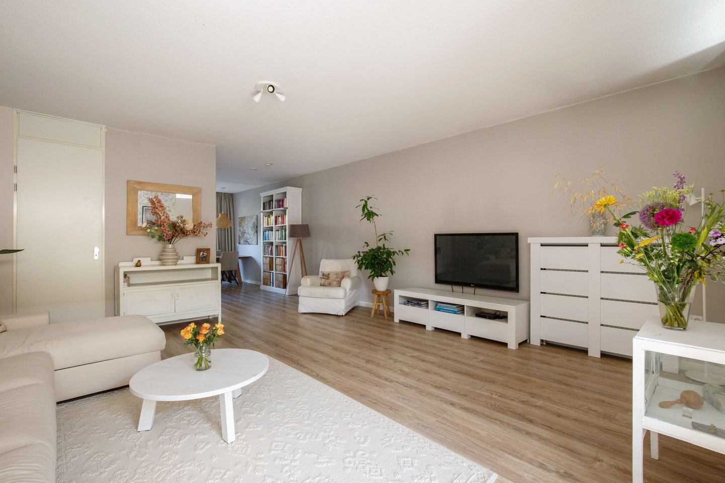 Photo 10 of Max Heymansstraat 44